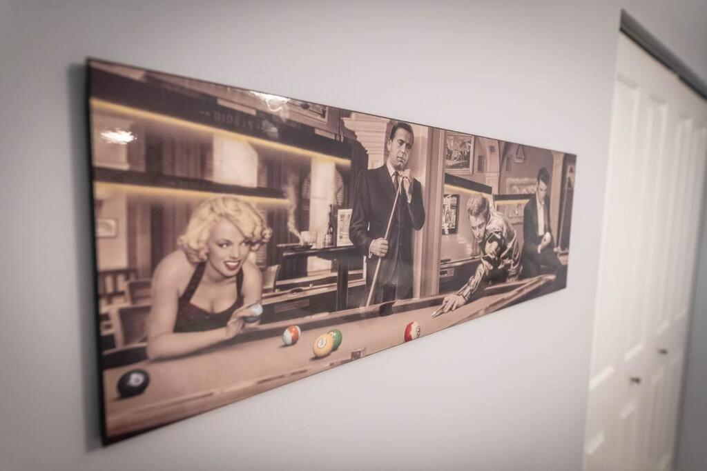 Large, Stunning Elvis Themed Condo,10 Min From Cvg Флоренция Экстерьер фото