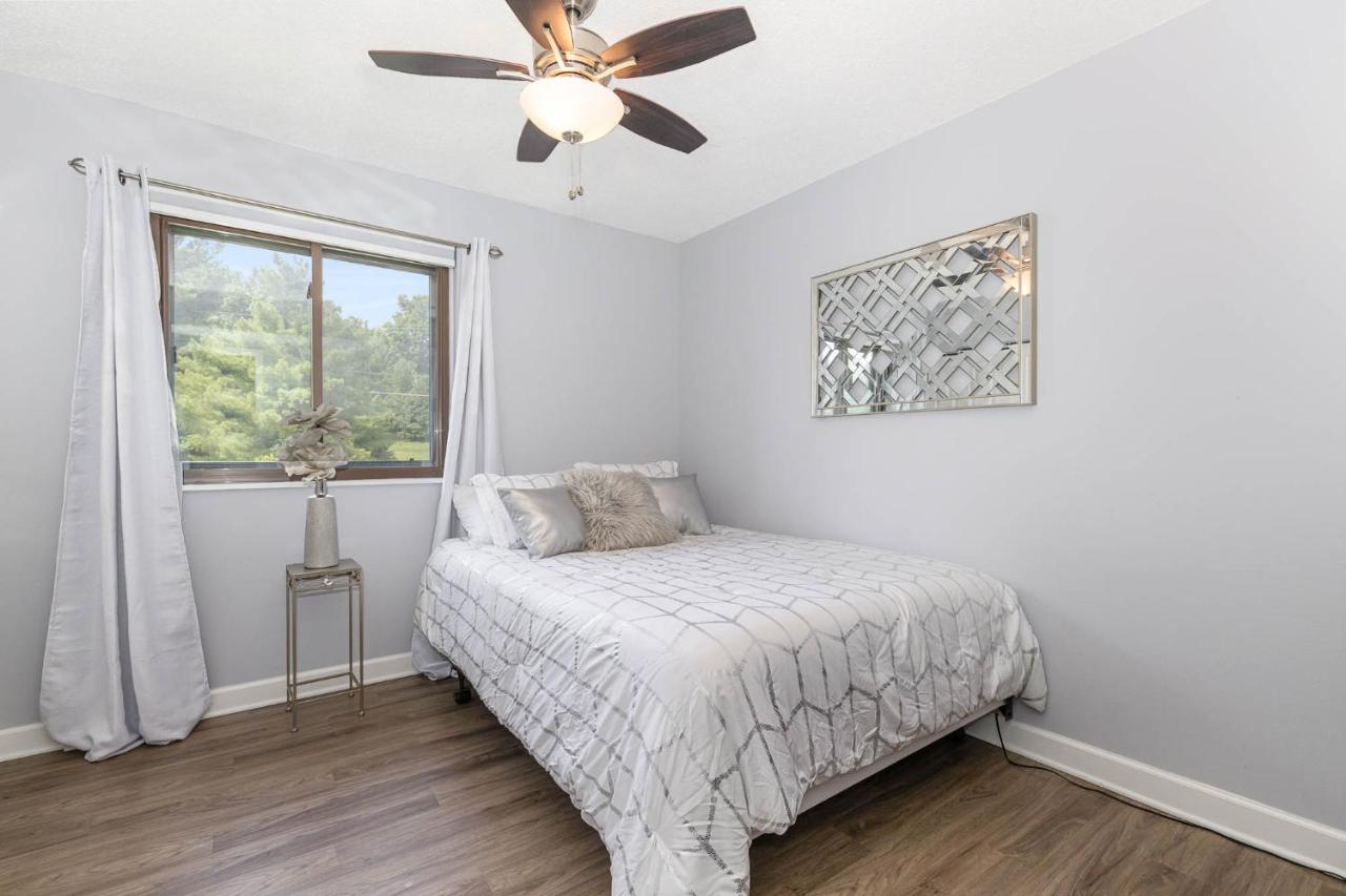 Large, Stunning Elvis Themed Condo,10 Min From Cvg Флоренция Экстерьер фото