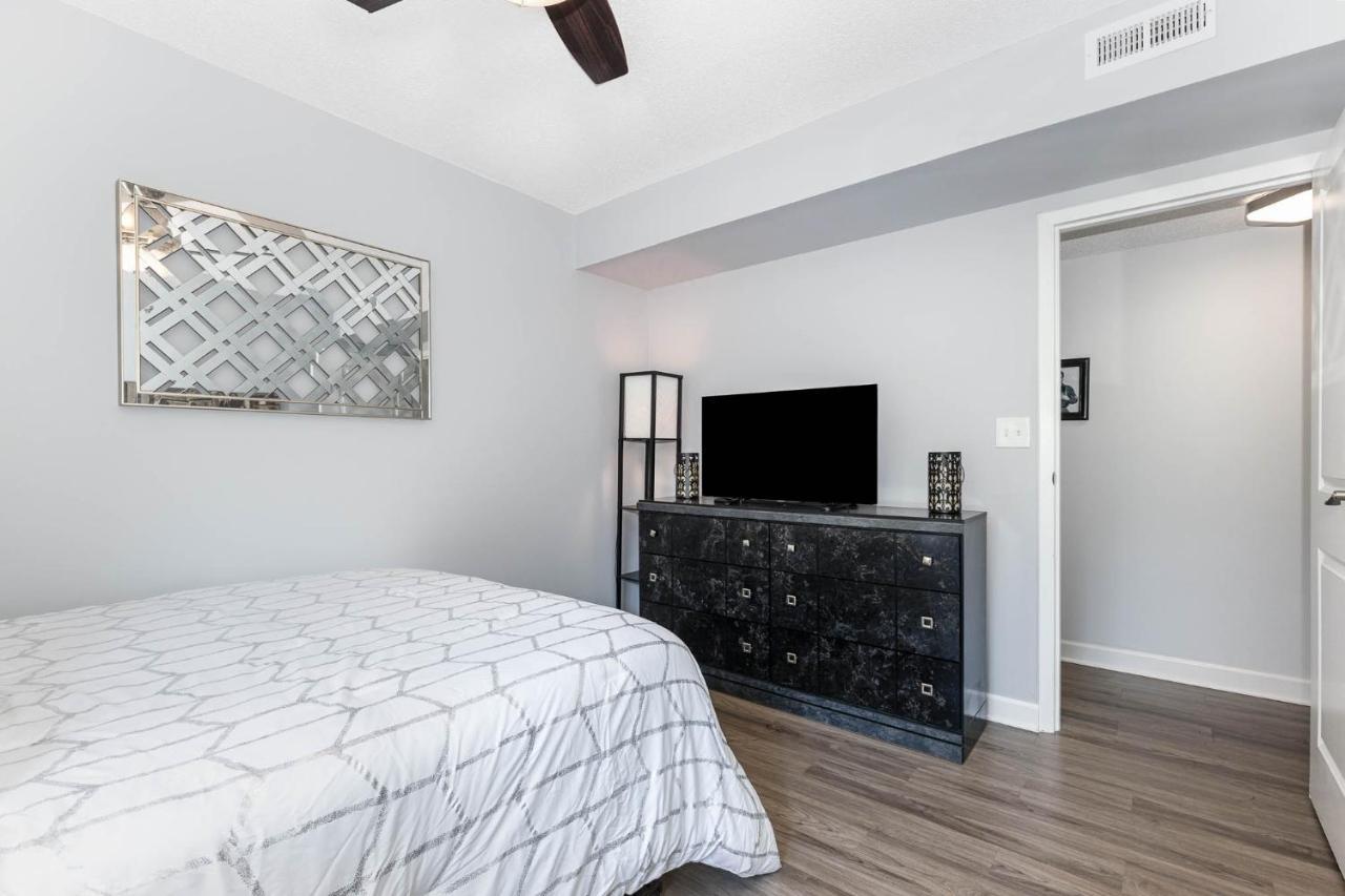 Large, Stunning Elvis Themed Condo,10 Min From Cvg Флоренция Экстерьер фото